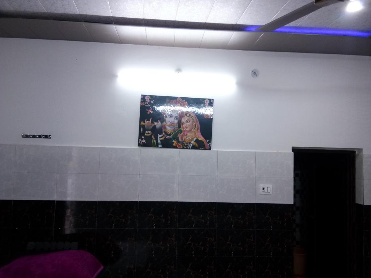 Radha Krishna Dham Villa Vrindavan Ngoại thất bức ảnh